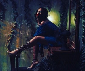 Rihanna-3