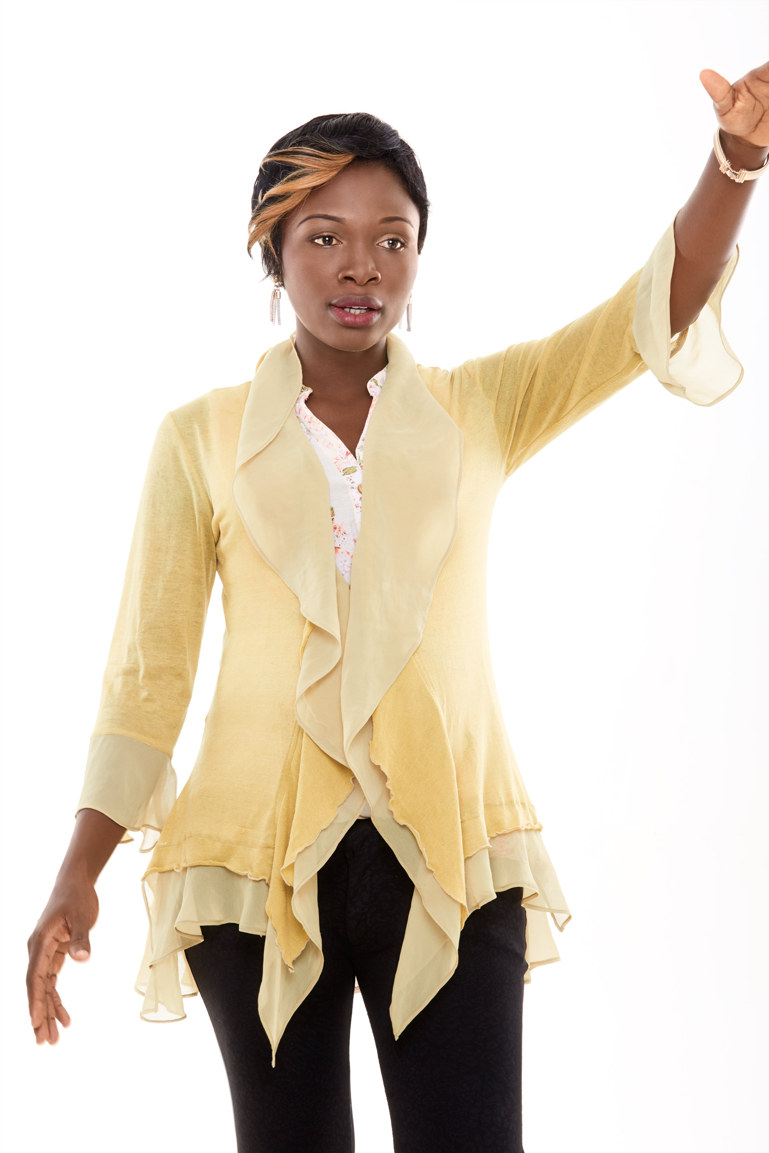 Naomi konan, ayanawebzine, interview, ministère du transport, cote d'ivoire, prix excellence 
