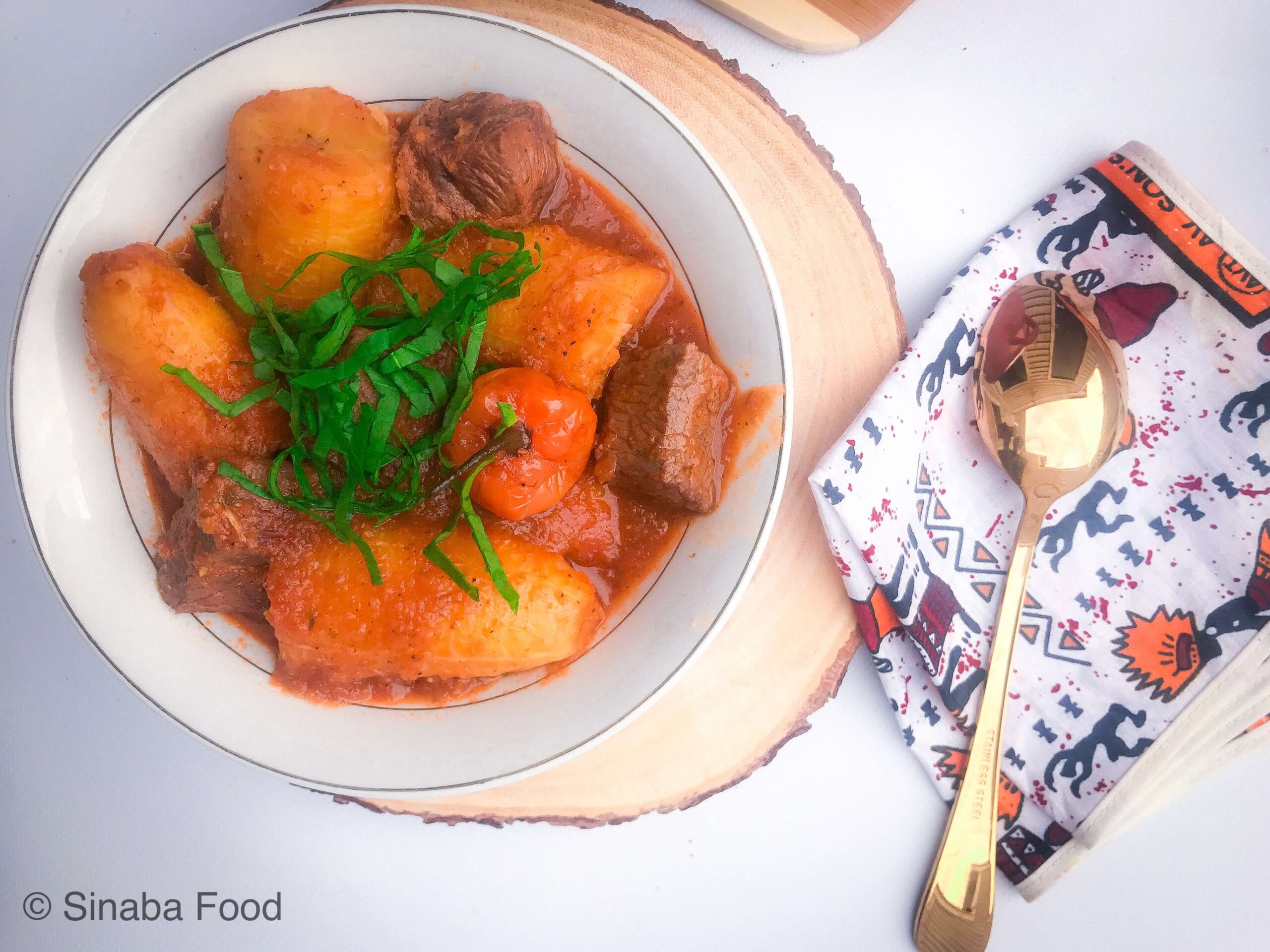 [Food] Ragoût de plantain au bœuf par Sinaba Food