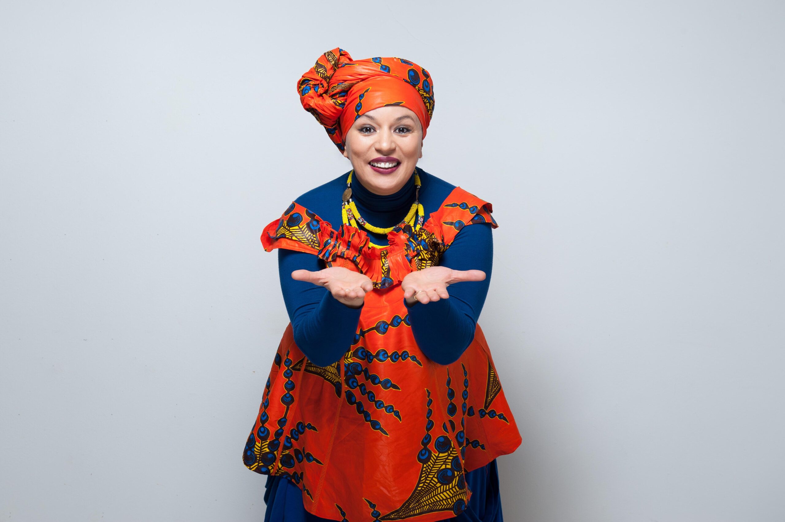[Interview] L&rsquo;humoriste Samia Orosemane en spectacle à Abidjan: « J&rsquo;ai hâte de rencontrer mon public ivoirien »