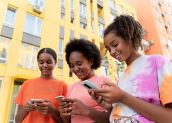 Réseaux Sociaux : Apprendre à s&rsquo;en passer pour mieux vivre