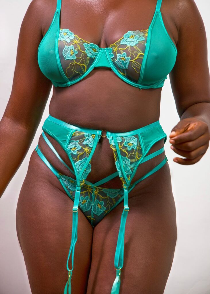 Femme en lingerie